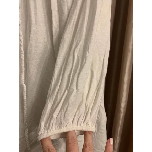 We The Free white oversized boho bohemian women’s small top (bin F) - Picture 4 of 5